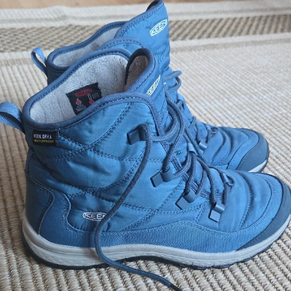 Keen Womens Blue Snow Boots - Picture 1 of 8